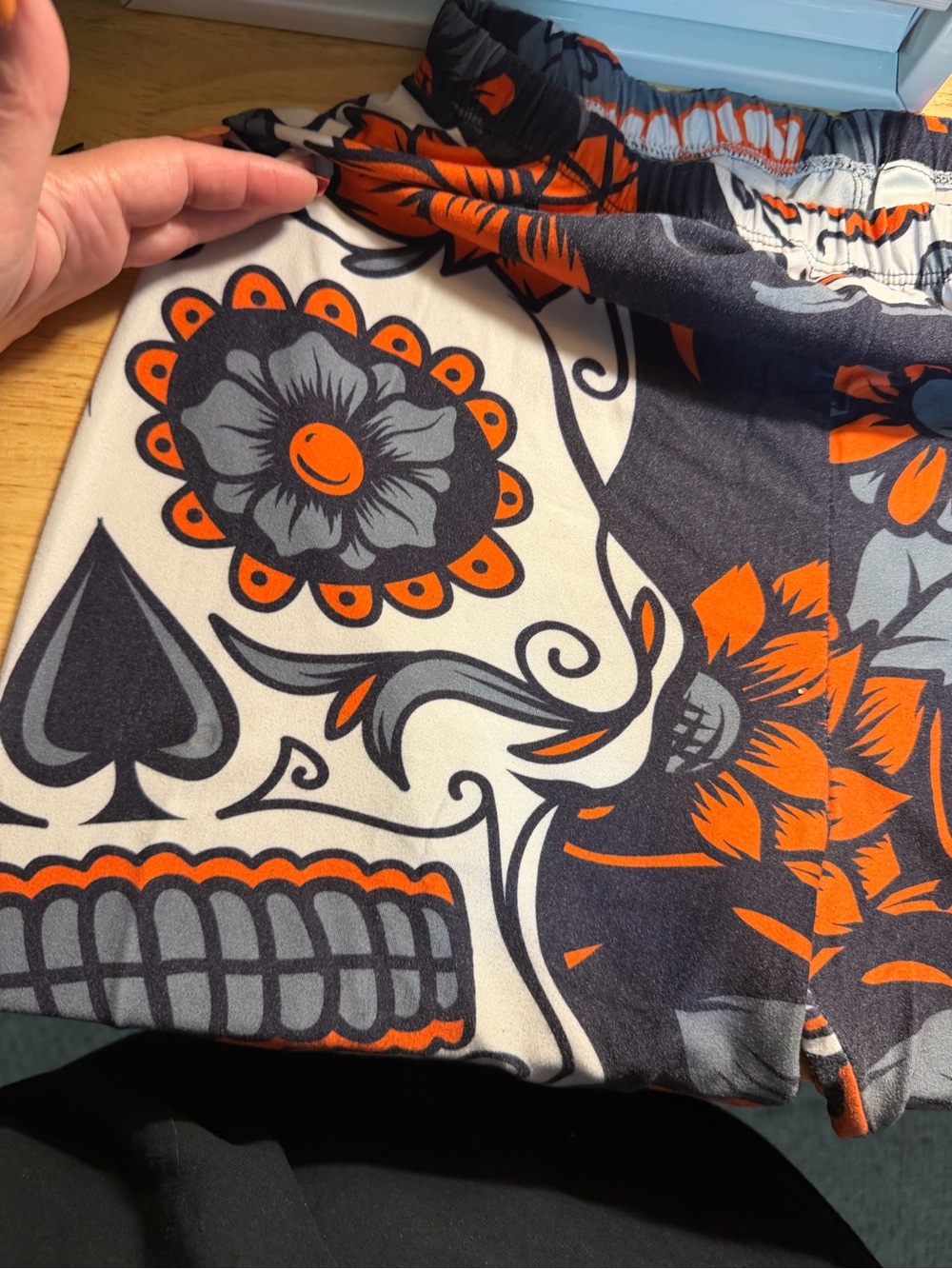 No Boundaries Womens Skull Graphic leggings - Orange, Brown, Black - Picture 8 of 10
